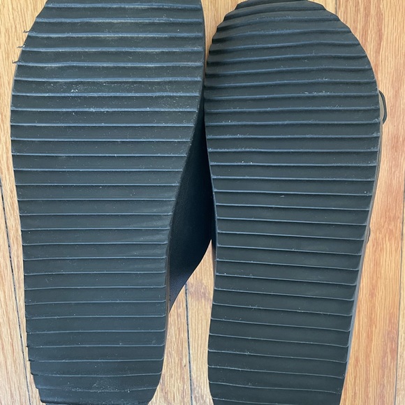 Able NEW Whitney Sandal never worn outside, only 1x indoors for fit. Not online! - Picture 3 of 7